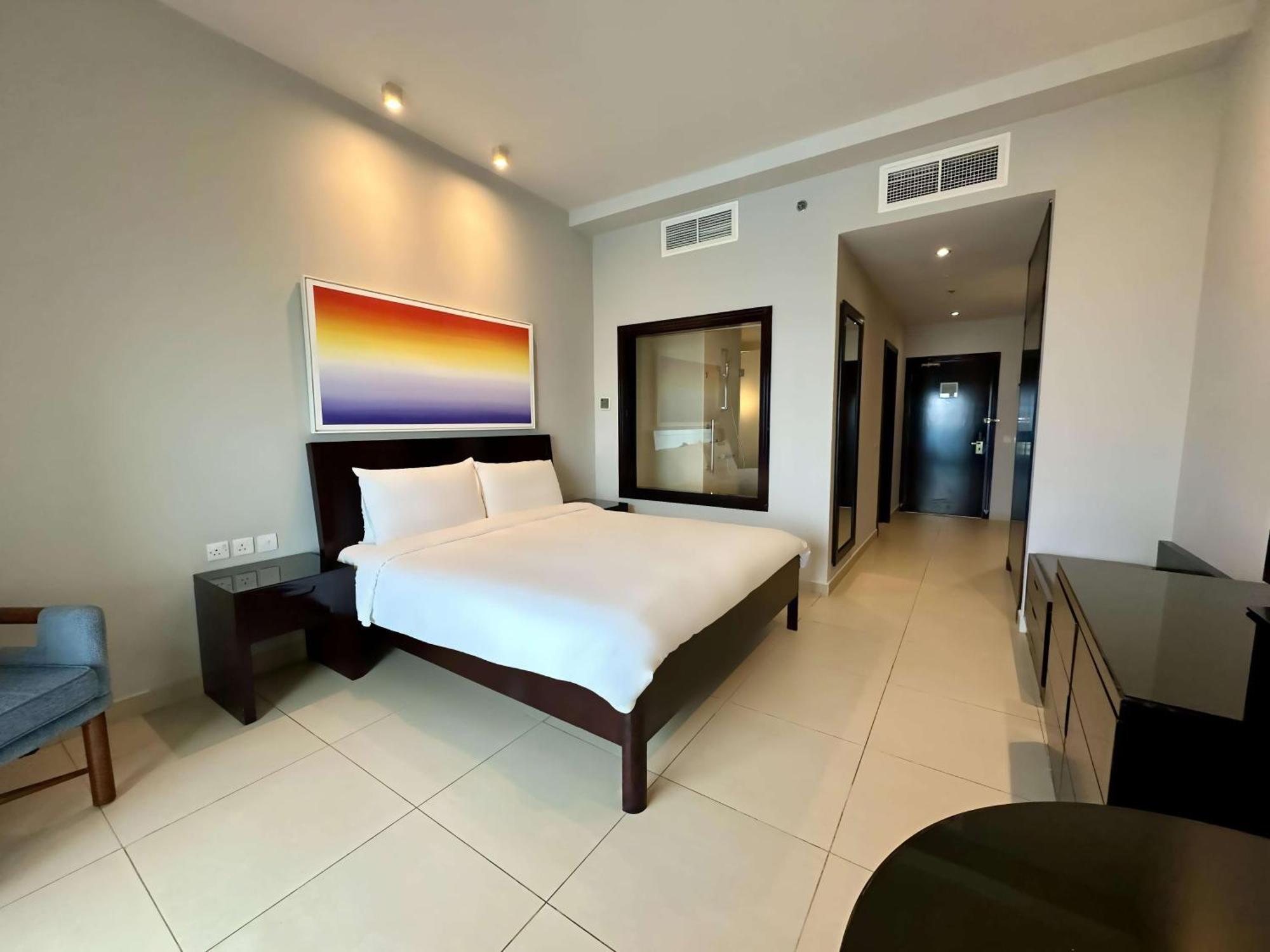 Radisson Blu Resort, ฟูไจราห์ ภายนอก รูปภาพ A room at the hotel